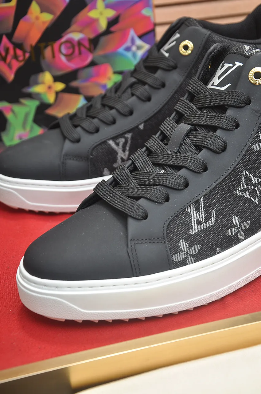Men's shoes 💰600💶[LOUIS VUITTON] Original order price (mesh lining) new model 🍀LV Louis Vuitton * - top version of LV classic trendy shoes! Made of imported original cowhide, water-dyed cowhide lining, and original wear-resistant rubber outsole! High quality products! Code number 38-45 (45 is custom-made and cannot be returned or exchanged)